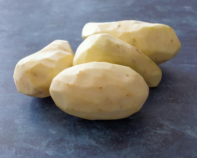 batatas descascadas