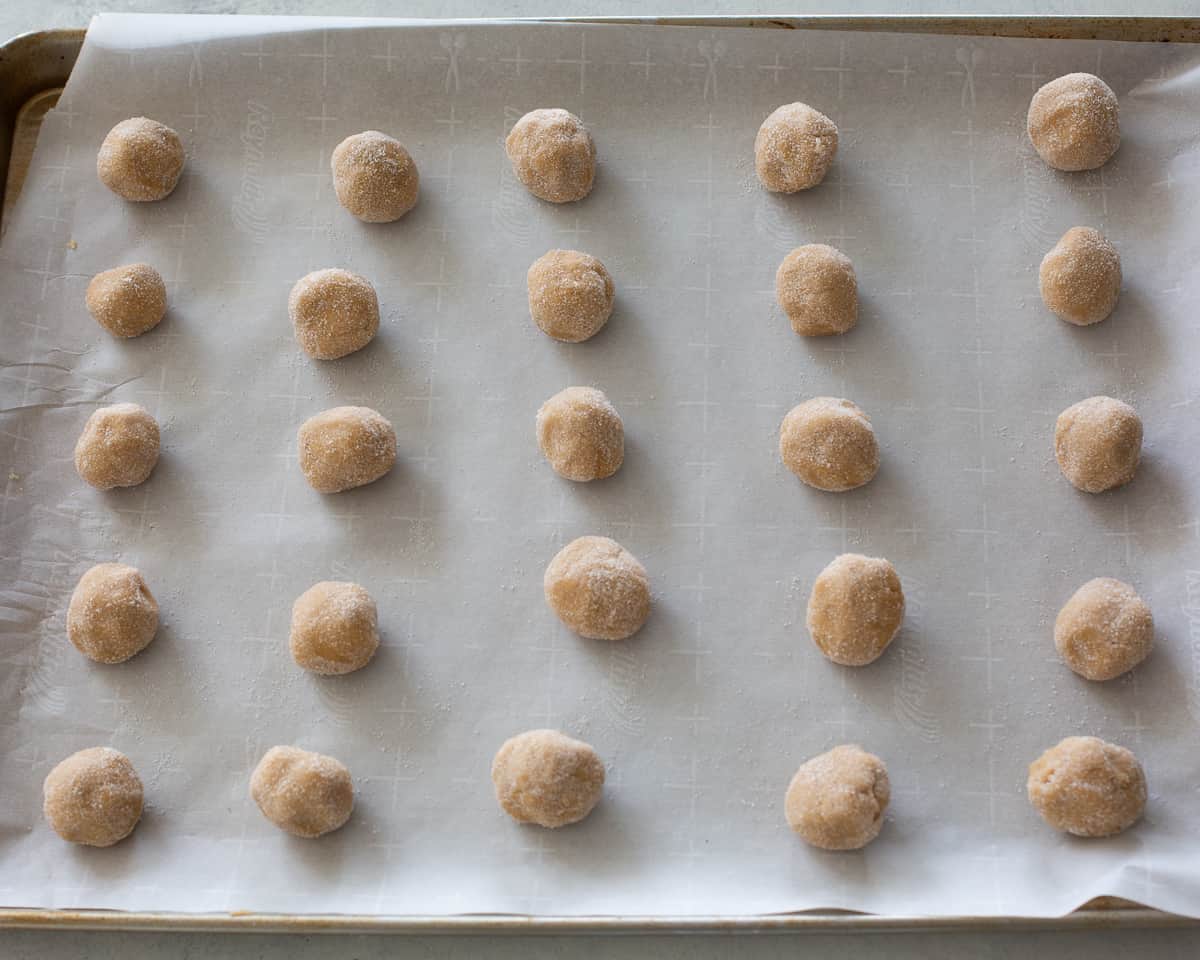 bolas de massa de biscoito